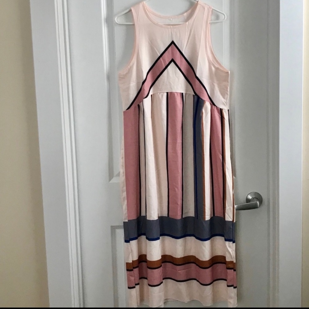 Paslty striped dress